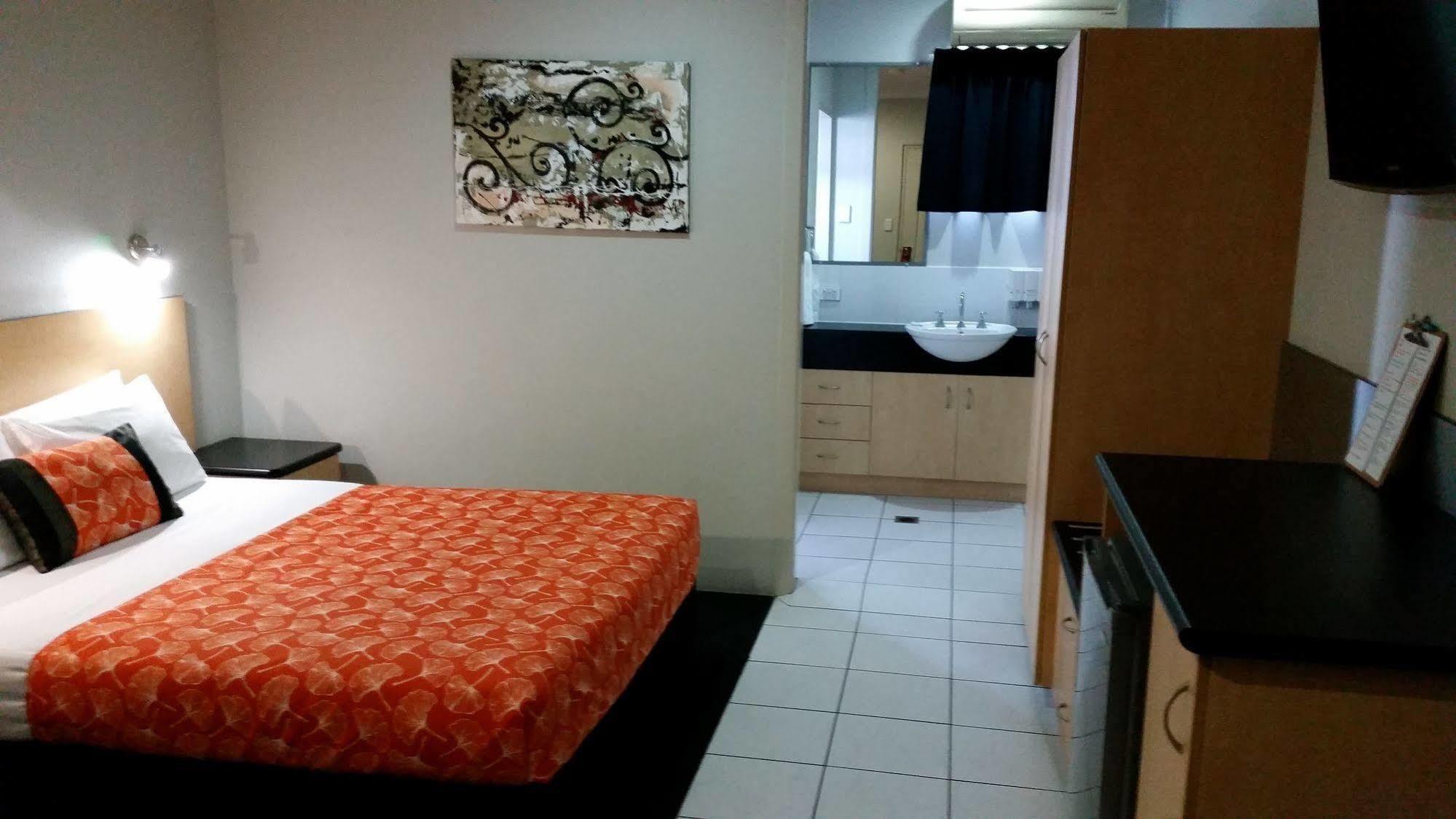 Alara Motor Inn Маккай Екстер'єр фото